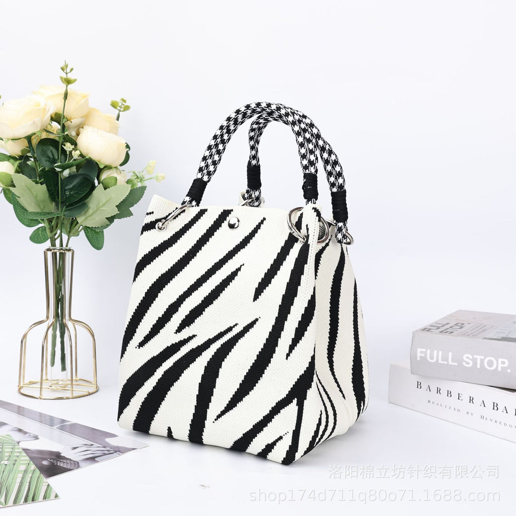 Korean style new Chanel-inspired rope knot handbag, knitted tote bag, casual and versatile small cloth bag, storage bag for women.