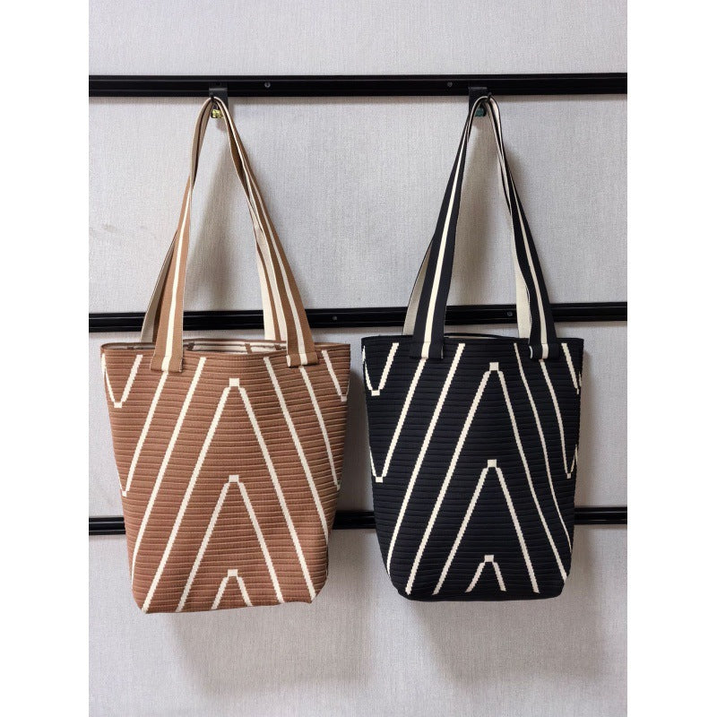 Nordic niche wave pattern shoulder bag, large capacity tote bag, finely woven open crossbody bag, commuter bucket bag for women.